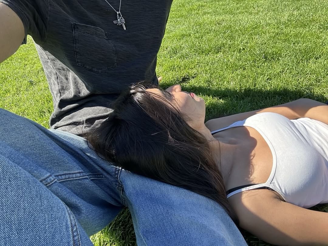 PallaviSinghh_'s tweet image. What&apos;s the best part of being in a relationship?