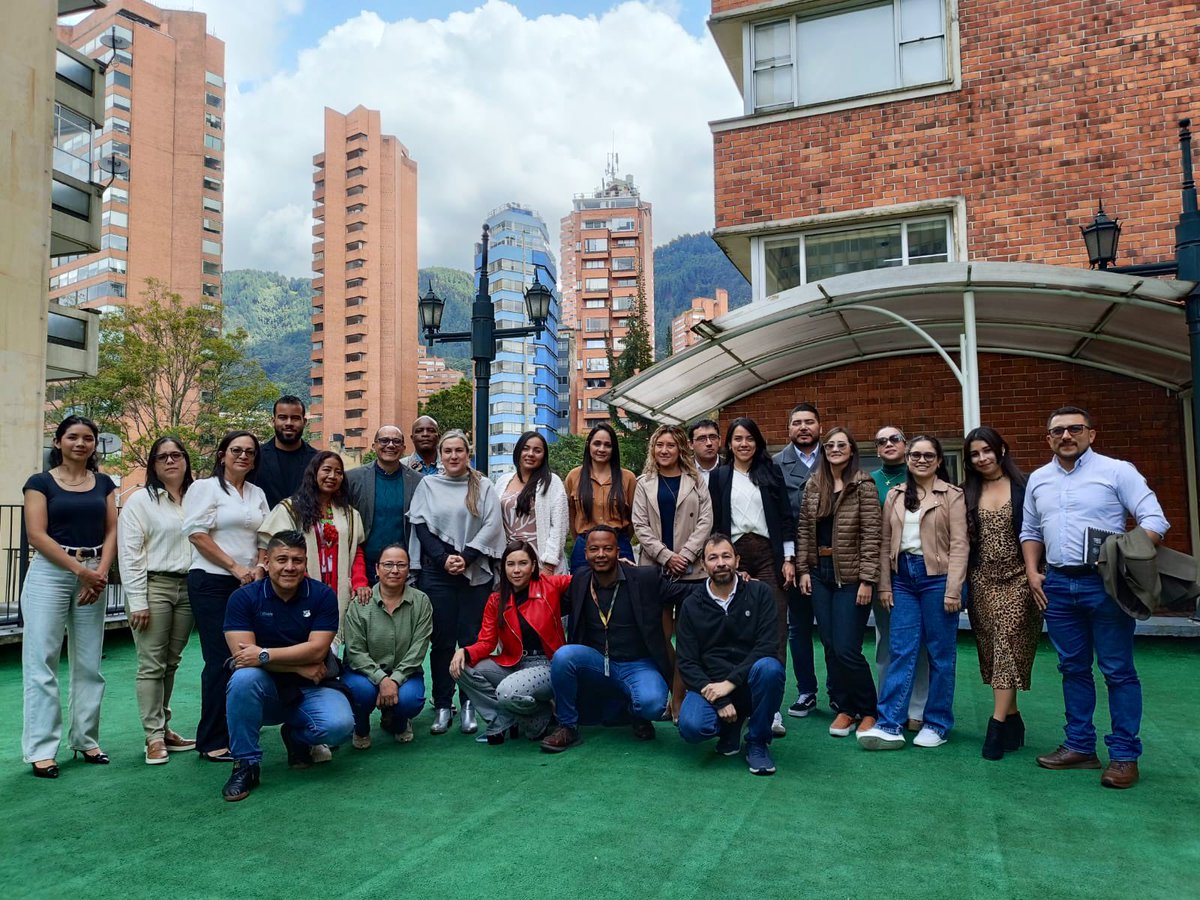 Este martes cerramos el Encuentro de Jueces Civiles del Circuito Especializados en Restitución de Tierras con Enfoque Étnico, liderado por la #URT y el <a href="/judicaturacsj/">Rama Judicial</a> en Bogotá.

En este evento se profundizó el seguimiento y monitoreo de los juzgados con enfoque étnico mediante