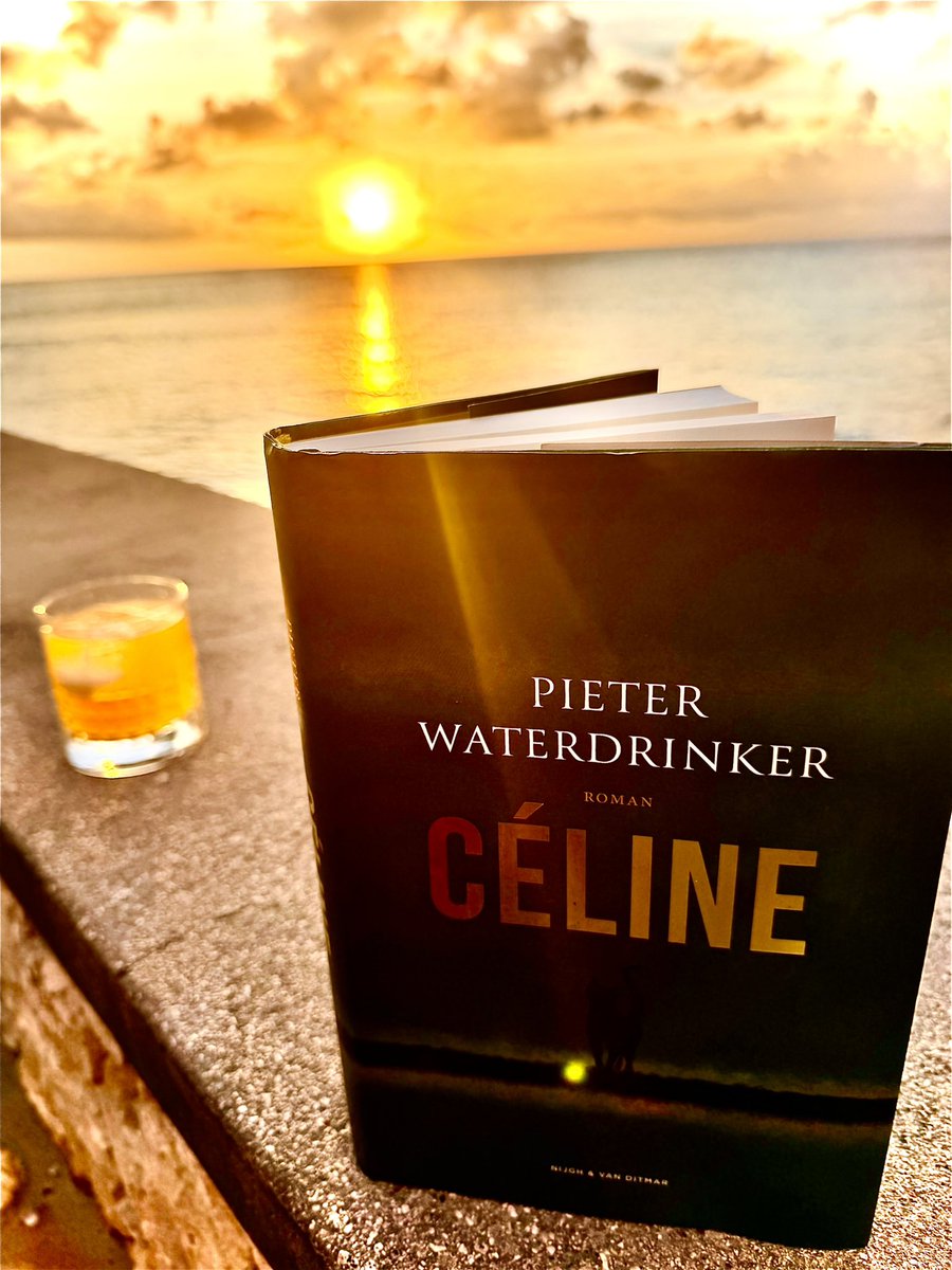 willem_kool's tweet photo. #lifeiskool lees op @OLBonaire het half jaar oude boek Céline van schrijver @WaterdrinkerP Mijn oud-collega correspondent van @telegraaf in Rusland 🇷🇺 schrijft over oorlog in Oekraine en Russische agressie. En liefde. Aanrader!!!
@Nijgh @2eKamertweets https://t.co/CO7W1a7jXh