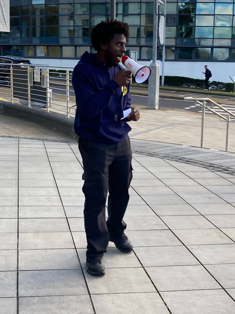 BrunelUCU's tweet photo. Brilliant speeches at the student rally today against redundancies at Brunel, during a meeting of Council 👇

We are 'a citadel of higher learning, not just a business entity.'

@ucu @UCULondon @DrJoGrady @brunelstudents https://t.co/98ZUdgTASx