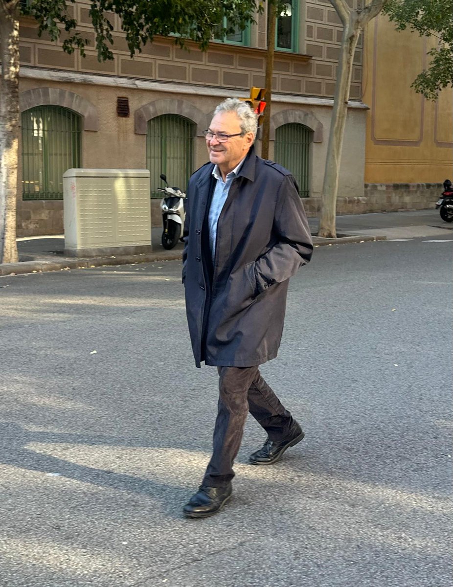 Hola! Sóc l'Eduard Berraondo Cavallé i fa tres mesos em van nombrar Cap de Premsa d'Aliança Catalana. Ara bé sabeu que hi he vingut a fer aqui?