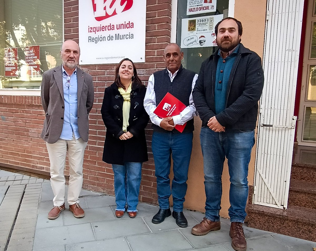 Trasladando nuestro firme compromiso de seguir trabajando juntas para fortalecer unos vínculos que vienen de lejos y que forman parte de nuestra propia historia política y solidaria. 🇪🇭✊🏽