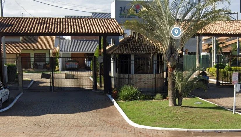 Rodrigo Bacellar foi preso hoje.

Presidente da Alerj, desfrutou de um enriquecimento-relâmpago na política.

Até 2018, ele era um advogado do interior sem casa ou carro próprios. Morava num sobrado simples em Campos dos Goytacazes (foto).

Com sua eleição a deputado, tudo mudou.