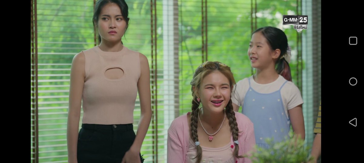 B2babana's tweet photo. พี่ "นุ้งเฟิร์น" นารักมั๊ก ตะเล็กตะน้อยน่าเอ็นดู 💜💜
#LikayTheseriesEP1
#ขอเป็นพระเอกในหัวใจพระเอก 
#ปอยลูกท่าเรือ
#นางเอกในตาสระอิ https://t.co/eYBC0jrZVo