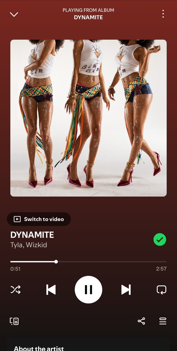 pascalwayne2025's tweet image. Swimming in the kitty till it burst.😺