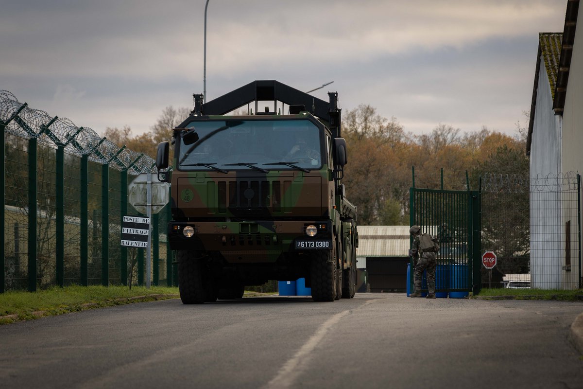 121e régiment du Train tweet media