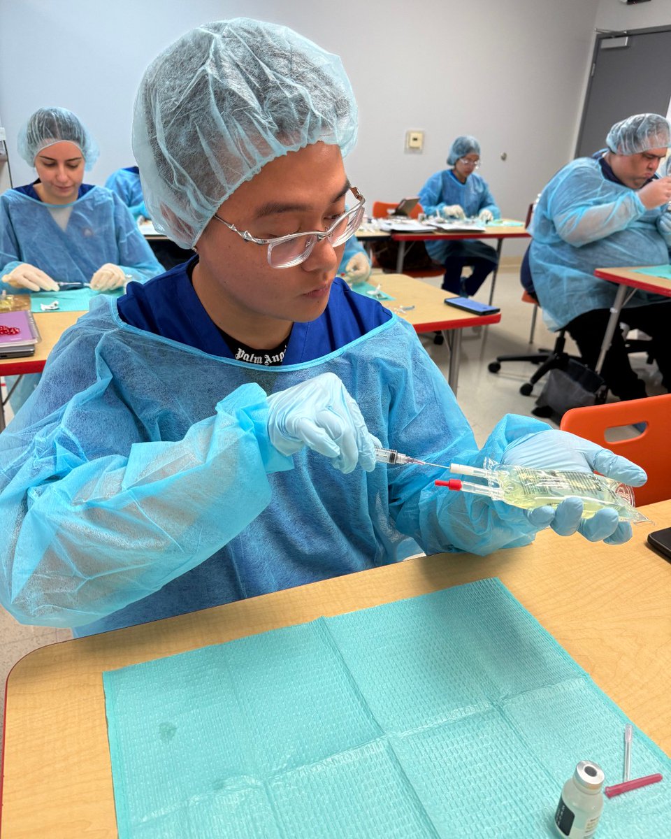 North_West's tweet image. Our Pharmacy Technician students are gaining hands-on experience in IV compounding—an essential skill for sterile preparation and patient safety. Precision and practice make all the difference! 💉 

📍: NWC Glendale

#NorthWestCollege #NWC #PharmacyTech #IVCompounding…