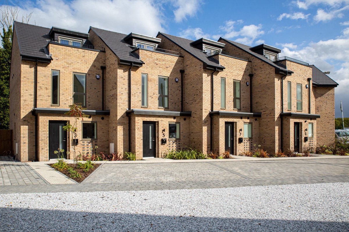 pavilion_ph's tweet image. What began as a set of CGIs has now become a fully realised development — brought to life through quality construction and thoughtful design. 

𝐑𝐞𝐚𝐝𝐲 𝐭𝐨 𝐛𝐫𝐢𝐧𝐠 𝐲𝐨𝐮𝐫 𝐧𝐞𝐱𝐭 𝐩𝐫𝐨𝐣𝐞𝐜𝐭 𝐭𝐨 𝐥𝐢𝐟𝐞?
Get in touch: pavilionph.co.uk 📌