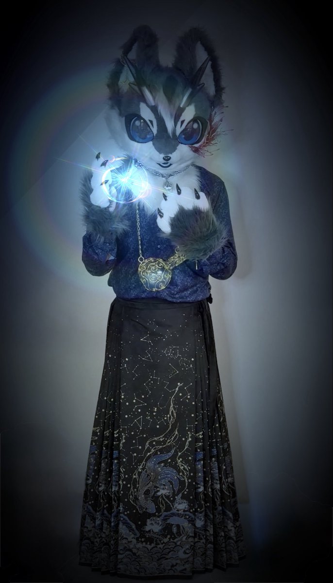 小時候第一個網路遊戲-天堂裡的日光術大概就是這個樣子吧（？

純粹照明，後來都被輔助照明程式取代了⋯