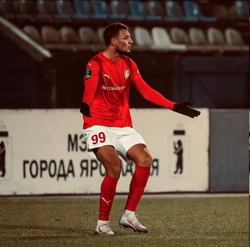Baltika board will discuss transfer of Kostroma striker Artur Gharibyan, loaned from Rodina, early next week
Talalaev has final say
CSKA &amp; Loko are also interested but neither offered specifics
(<a href="/SerobyanNorik/">Norik Serobyan</a>)
