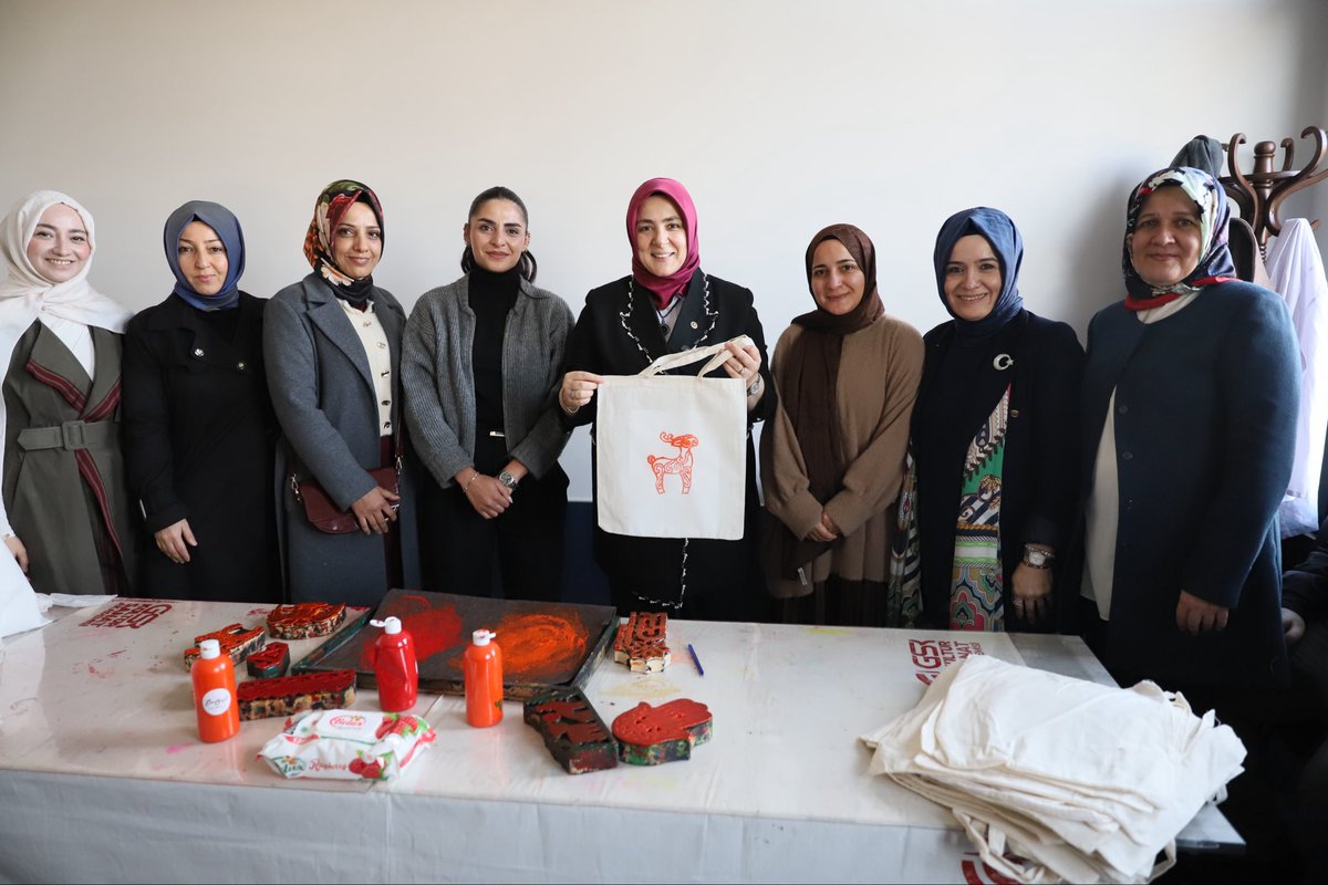 “Türkiye Yüzyılı” vizyonumuzun ve “Aile Yılı”nın ruhuyla; hem engelli kardeşlerimizin hem de onlara büyük bir özveriyle destek olan ailelerin emeklerini görünür kılmayı çok değerli buluyoruz. Bizler, milletinin her ferdini kuşatan; desteğini bir lütuf değil, bir hak bilinciyle