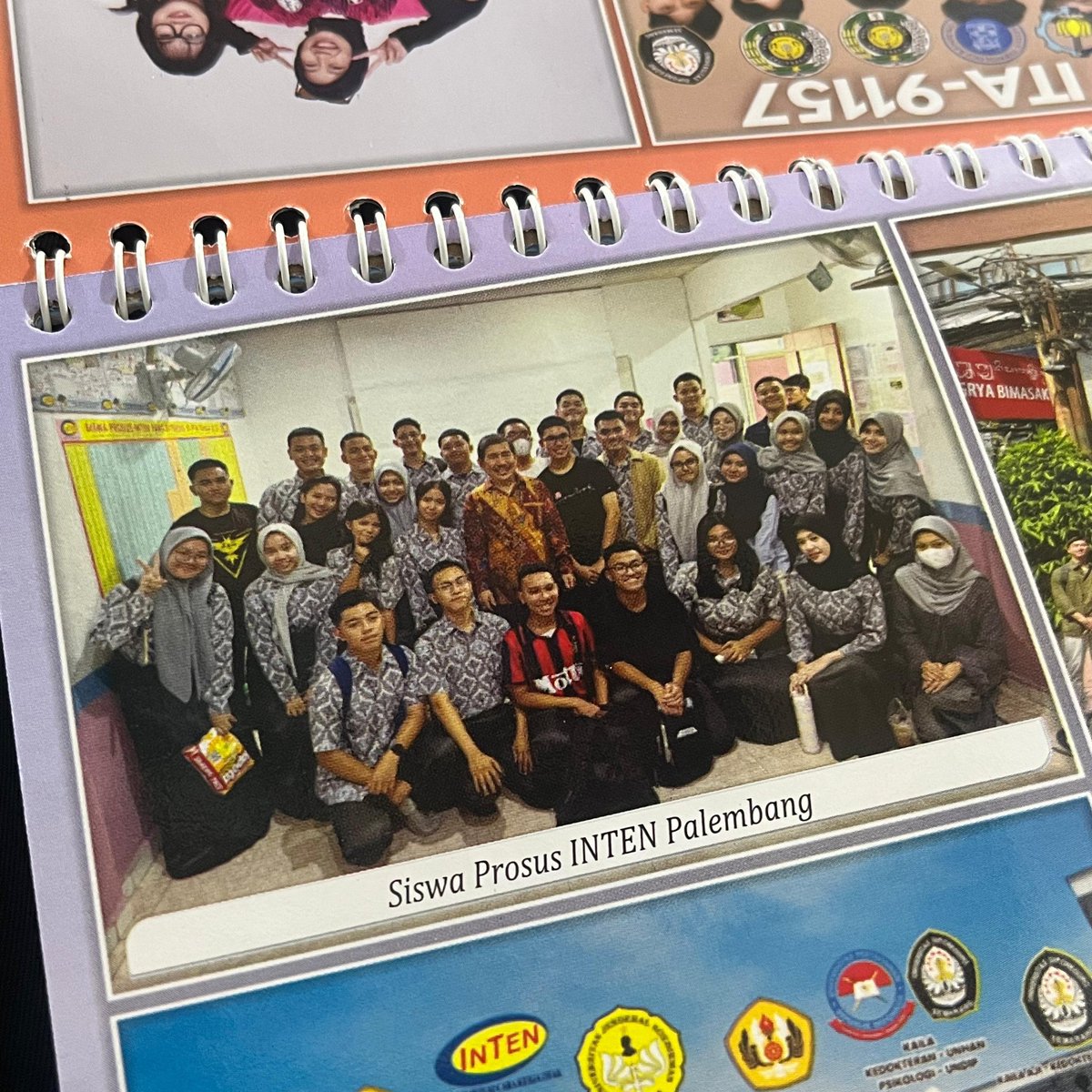 onyourea's tweet photo. masuk kalender inten, keren https://t.co/XDpB1qulJe