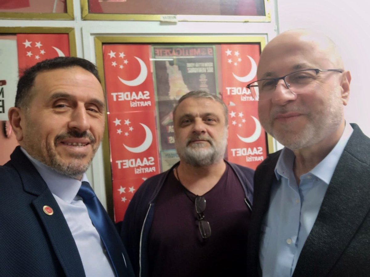 İlçe Başkanımız Hakan Gökcan ve beraberindeki heyet MGV Beykoz eski ilçe başkanlarımızdan Naci Kılıç Beye nezaket ziyaretinde bulundular.

Nazik kabulleri ve hoş sohbetleri için teşekkür ederiz.