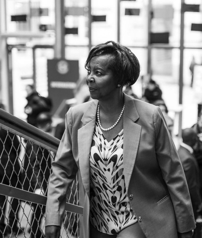 Mushiki W'abantu, Inshuti ya Gen-Z <a href="/LMushikiwabo/">Louise Mushikiwabo</a> ,Ineza N'umuhate warazwe N'ababyeyi Komeza ubihate Abato bubu Nabo bazabihate Abato b'ejo hazaza .Maze uwo Murage W'abanyarwanda b'abahanga N'ubugwaneza Uzakomeze urandarande N'ejo N'iteka ryose Amen.
URwanda Ni Rweme🇷🇼✊🏼