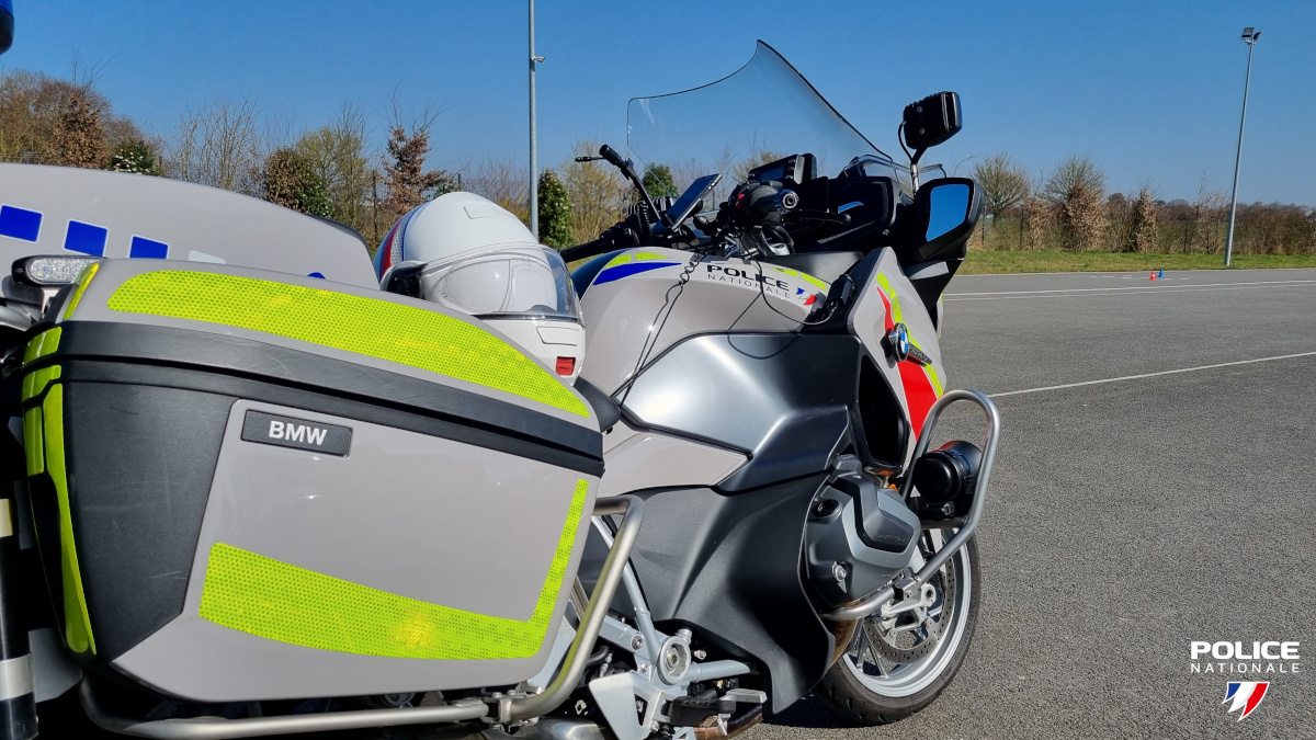 #JeudiPhoto | 😉

<a href="/bretagnegouv/">Préfet de Bretagne et d'Ille-et-Vilaine</a> <a href="/PoliceNationale/">Police nationale</a>