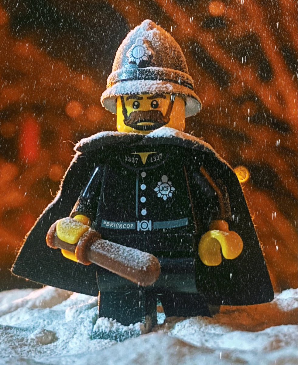 Brick_Cop's tweet image. “Hi Sarge! Hope you don’t mind, a bit of advice please?

I’m new to my relief and this is my first one working Christmas. I’m a long way from home and to be honest I feel a bit lonely and sad about it all. Any advice? Thank you, sorry I know you’re busy.”

Mate, we’ve all been…
