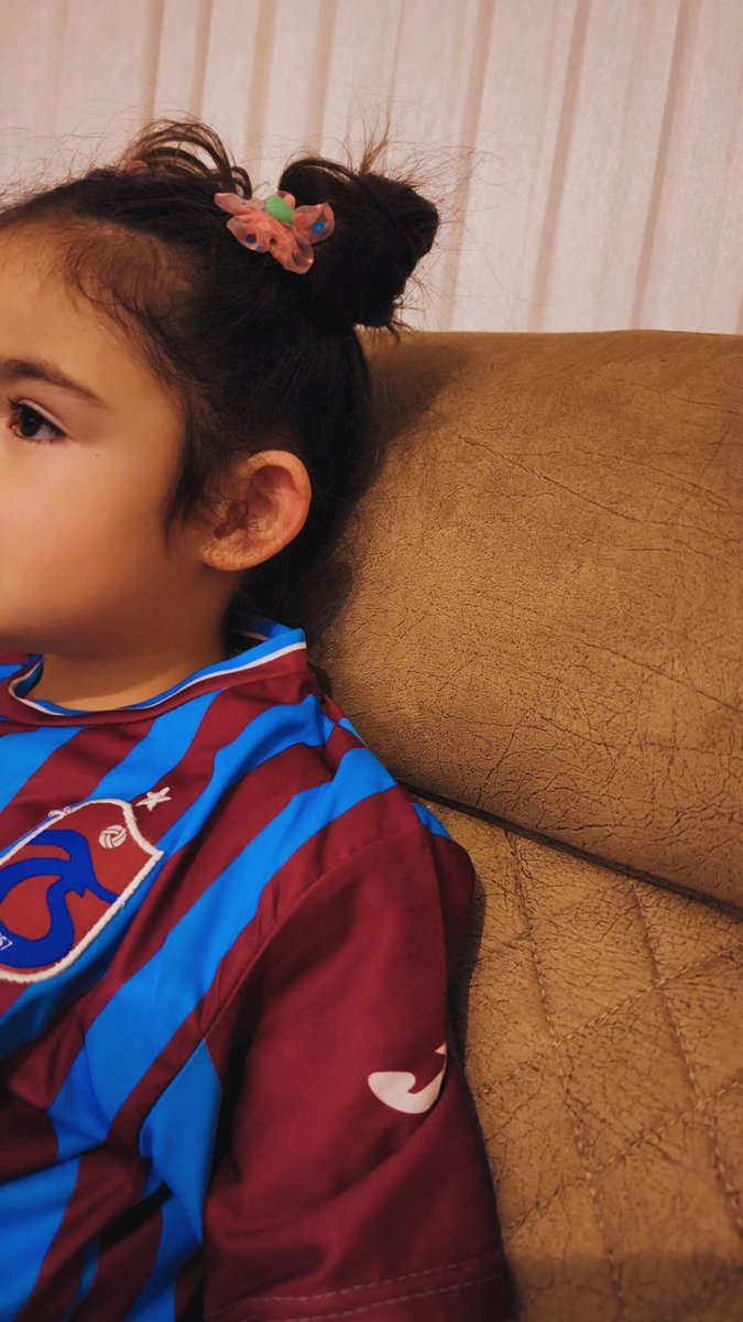 hoopp 
başarılar fırtına 
❤️💙
#bugüngünlerdentrabzonspor 
<a href="/Trabzonspor/">Trabzonspor</a>