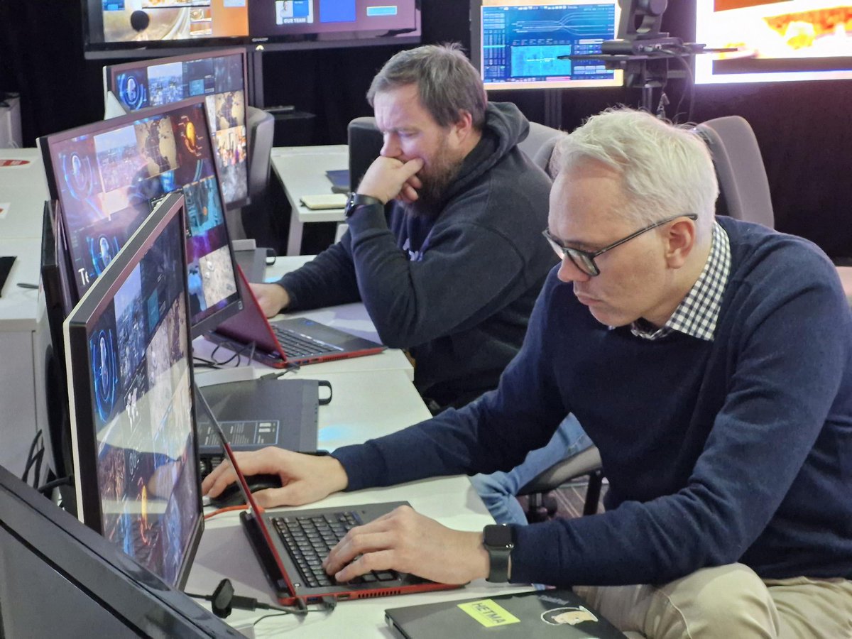 We’ve officially wrapped this year’s training at the Pixel Academy! Today’s final video wall configuration course came with a festive touch of holiday cheer. 🎄

We’re already excited for what’s ahead in 2026.  Explore our upcoming courses: ow.ly/xpbC50XBqUo