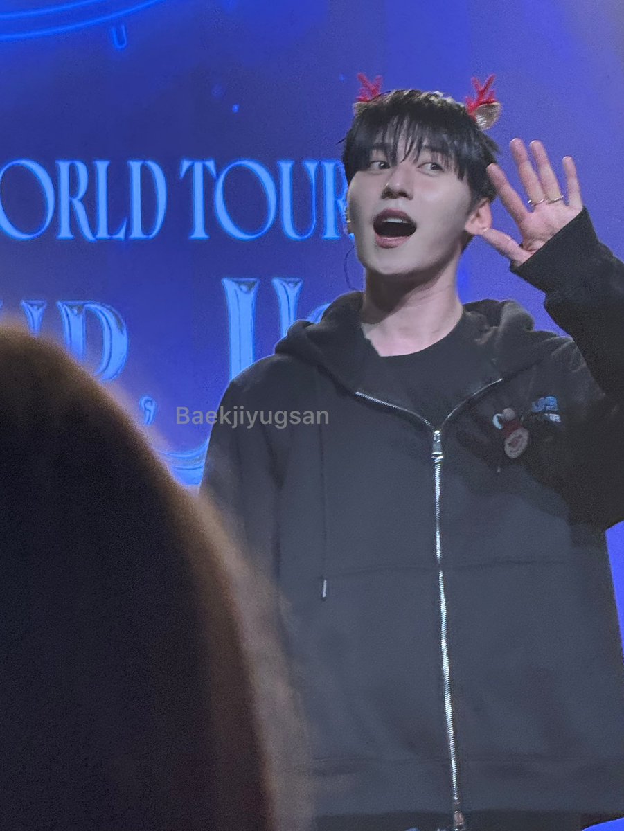 baekjiyugsan's tweet photo. Reindeer Keonhee ๐ฆ
#KEONHEE #ONEUS #ONEUSinHelsinki #ONEUSinEurope #oneusconcert @official_ONEUS https://t.co/jdnpECz3Nv