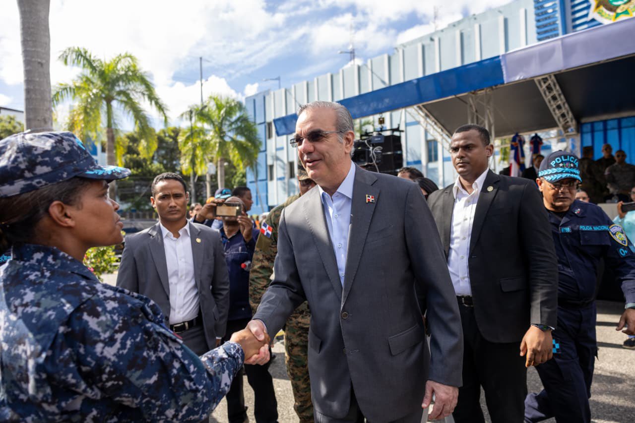 G7QuUoeWcAA CcH?format=jpg&name=large