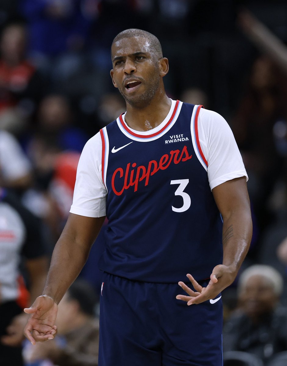 CP3 reportedly requested a meeting with Lue but Lue refused, per @ChrisBHaynes 

Clippers President of Basketball Operations, Lawrence Frank, flew to Atlanta to tell CP3 he was off the team  