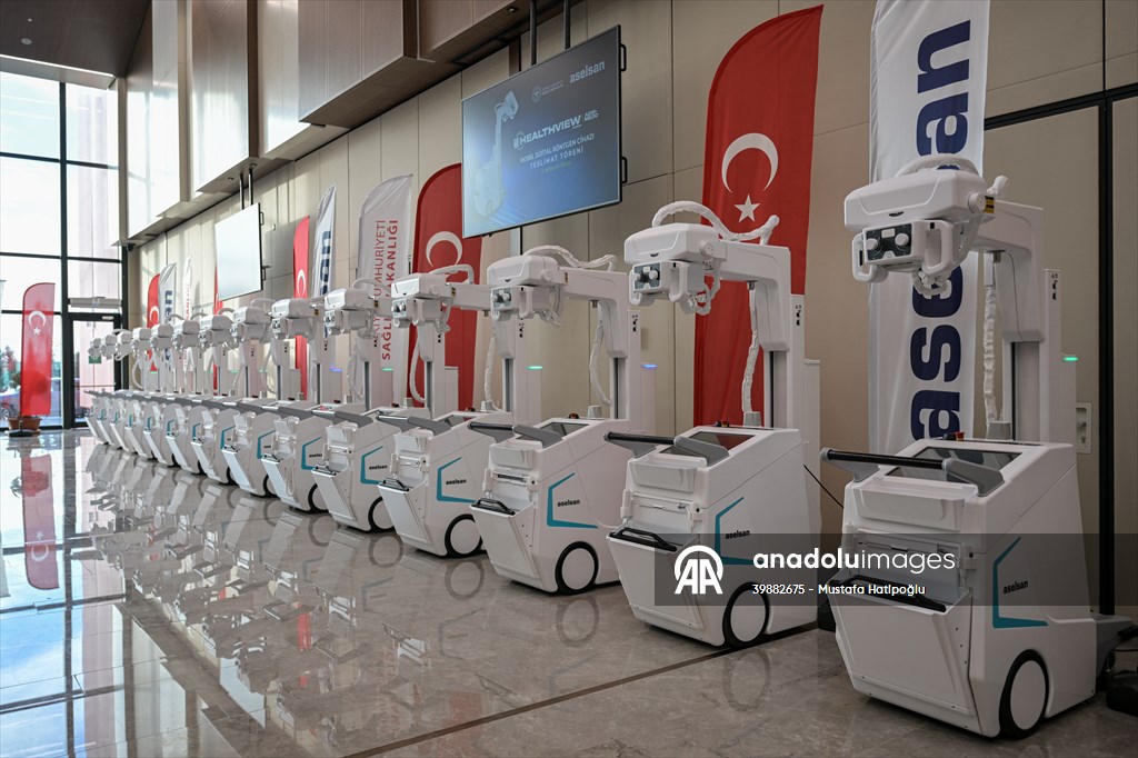 Mobil Dijital Röntgen Cihazı Teslimat Töreni
Cumhurbaşkanlığı Savunma Sanayii Başkanı Haluk Görgün, ASELSAN Gölbaşı Teknoloji Üssü'nde düzenlenen ve Sağlık Bakanlığı'na 30 adet teslim edilecek olan Mobil Dijital Röntgen Cihazı Teslimat Töreni'nde konuştu.