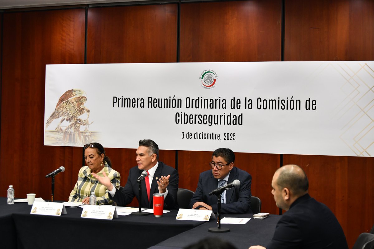 Hoy llevamos a cabo la Primera Reunión Ordinaria de la Comisión de Ciberseguridad del <a href="/senadomexicano/">Senado de México</a>.

Estamos trabajando con seriedad y visión para proteger al pueblo de México frente a los riesgos y retos del mundo digital. La ciberseguridad es una prioridad, y desde el Senado