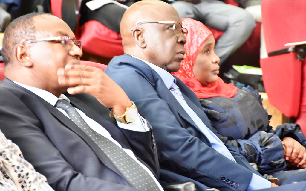 CRAKenya's tweet image. Stakeholders that attended the Engagement on FY 2026/27 County Recurrent Expenditure Budget Ceilings included @CountyAssembliesF, @KenyaGovernors, @OAG_Kenya, @IGRTC_KE, @EACCKenya, Parliamentary Budget Office &amp;amp; County leadership. 2/3

#CountyRecurrentBudgetCeilings #Devolution