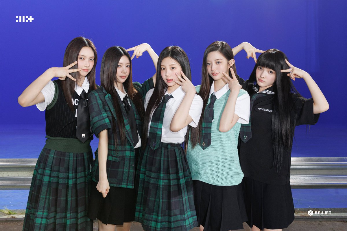 elit_quprids's tweet image. Biggest 5th gen Debut streams of 2024: ILLIT  
Highest 5th gen peak streams of 2024: ILLIT 
Most streamed 5th gen song of 2024: ILLIT     

Biggest 5th gen Debut streams of 2025: ILLIT  
Highest 5th gen peak streams of 2025: ILLIT 
Most streamed 5th gen song of 2025: ILLIT