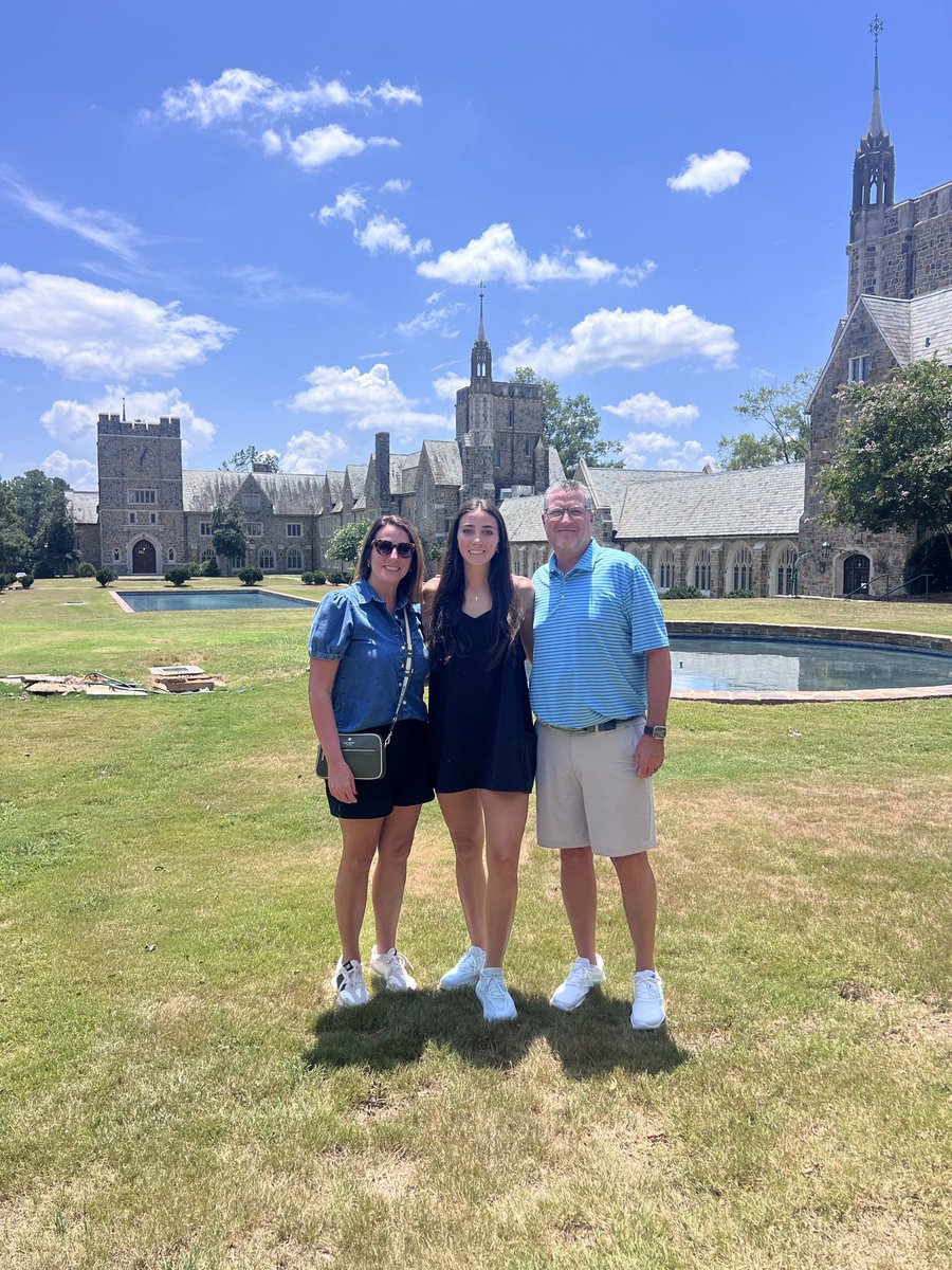 Anna Caverly tweet media