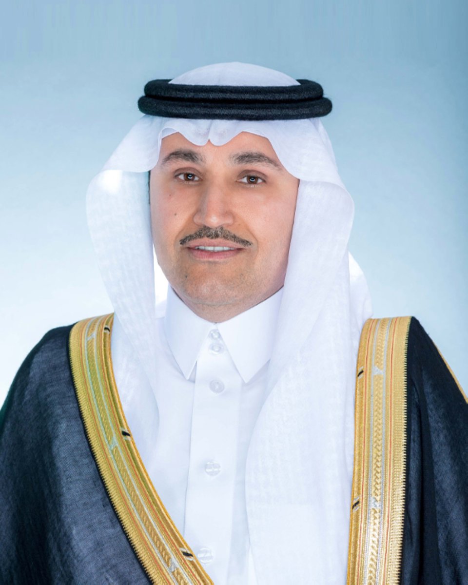 sabqorg's tweet image. وزير النقل والخدمات اللوجستية م. صالح الجاسر: 
- أكثر من 173 ألف وظيفة يشغلها السعوديون والسعوديات في المنظومة.
- نساهم بقوة في خفض معدلات البطالة وتمكين جودة الحياة.
- قطاع النقل والخدمات اللوجستية يسجل نموا بنسبة 28% في أعداد الوظائف خلال عام واحد.

sabq.org