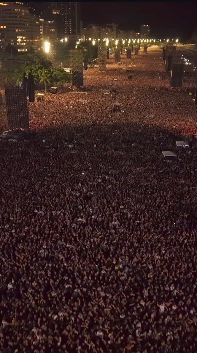 gaganotify's tweet image. Spotify will honor Lady Gaga for her historic Copacabana show by erecting a giant statue of a “Paws Up” hand gesture in the area.