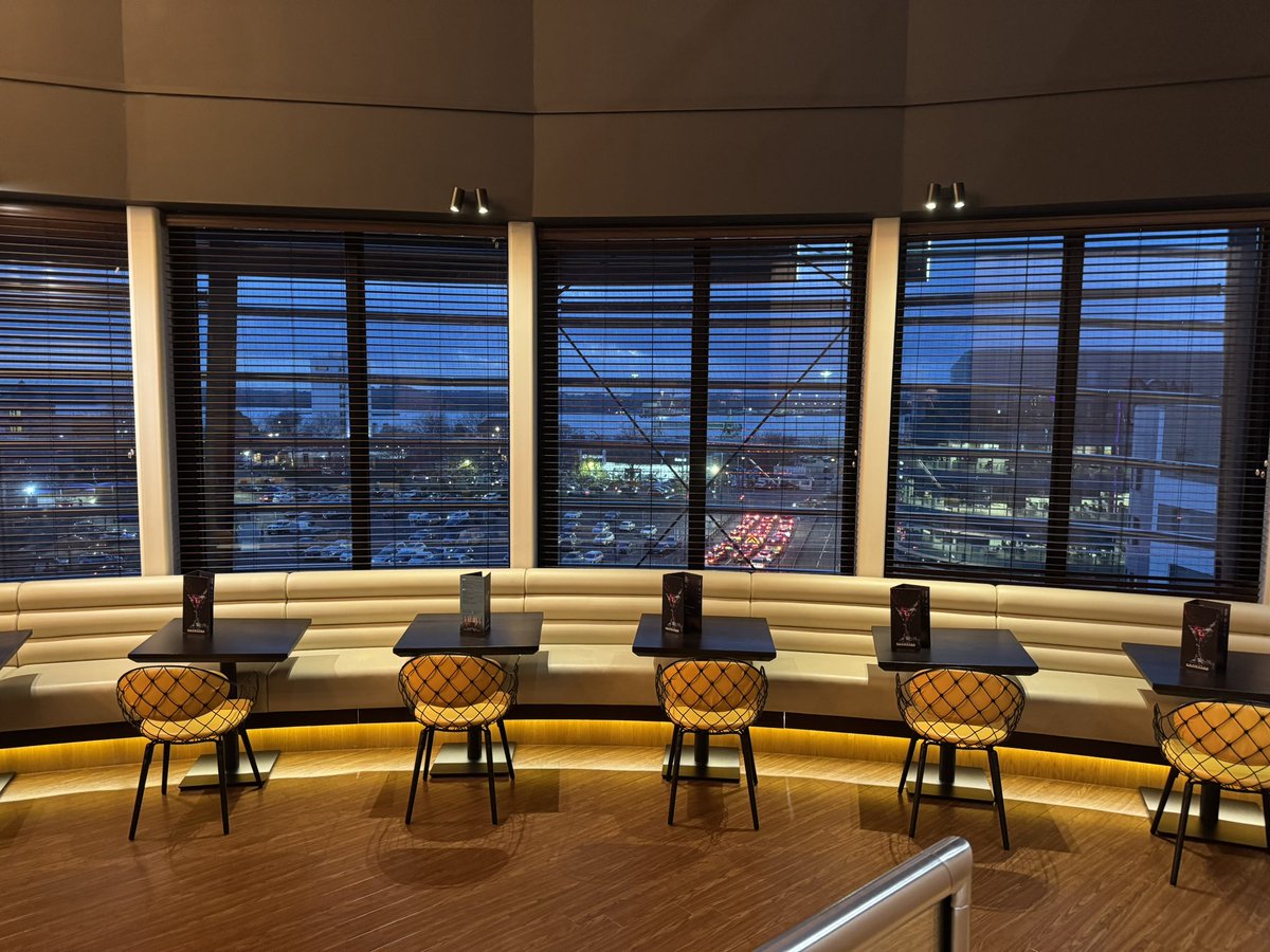 OllieGoddardGsy's tweet image. Cafe Windows

#AlphabetChallenge 
#WeekWforWindows