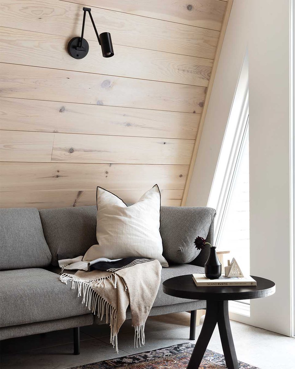 À la recherche d'une escapade en nature au Québec? Les luxueux A-frames des Chalets Prunella, en Outaouais, ont été conçus en priorisant le ressourcement des visiteurs, qu'ils soient à l'intérieur autant qu'à l'extérieur. bit.ly/3YbzB5H
<a href="/foundmythrill/">Kris Kusek</a> <a href="/prunella/">𝔓𝔯𝔲𝔫𝔢𝔩𝔩𝔞 is on 🧵 & 🐘 & 🦋</a>