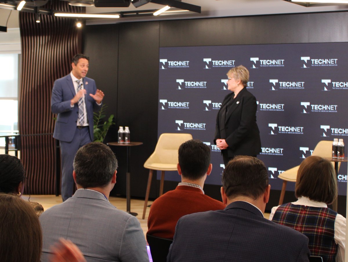 TechNetUpdate's tweet image. Kicking off the TechNet Federal Policy Conference with a welcome from @LindaMooreDC, CEO of TechNet, and Ron Ash, CEO of @AccentureFed.