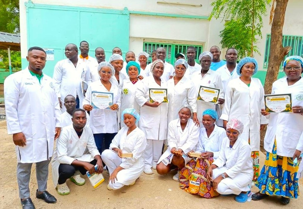 ghsscm's tweet photo. 🎉 Cameroon’s health system reaches a new milestone!
With support from GHSS, PEPFAR, and the U.S. CDC, three laboratories have achieved ISO 15189:2022 accreditation under KENAS, strengthening diagnostic quality nationwide. 🇨🇲🔬
#GHSS #Cameroon #ISO15189 #HealthSystems https://t.co/pUs0Tbhkb3