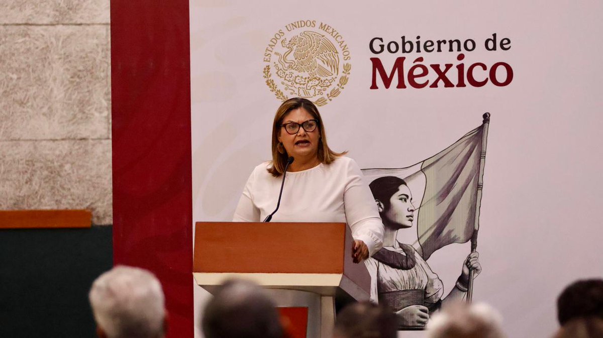 TEPJF_GDL's tweet image. La Magistrada Presidenta Rebeca Barrera Amador participó en la audiencia pública de la Comisión Presidencial para la Reforma Electoral en BCS, donde presentó propuestas para profesionalizar los comicios, unificar reglas y fortalecer la paridad y la inclusión. ⚖️🇲🇽