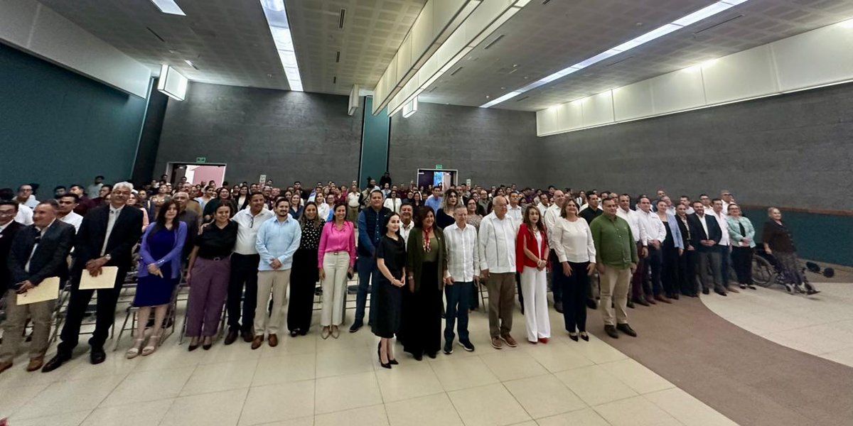 TEPJF_GDL's tweet image. La Magistrada Presidenta Rebeca Barrera Amador participó en la audiencia pública de la Comisión Presidencial para la Reforma Electoral en BCS, donde presentó propuestas para profesionalizar los comicios, unificar reglas y fortalecer la paridad y la inclusión. ⚖️🇲🇽