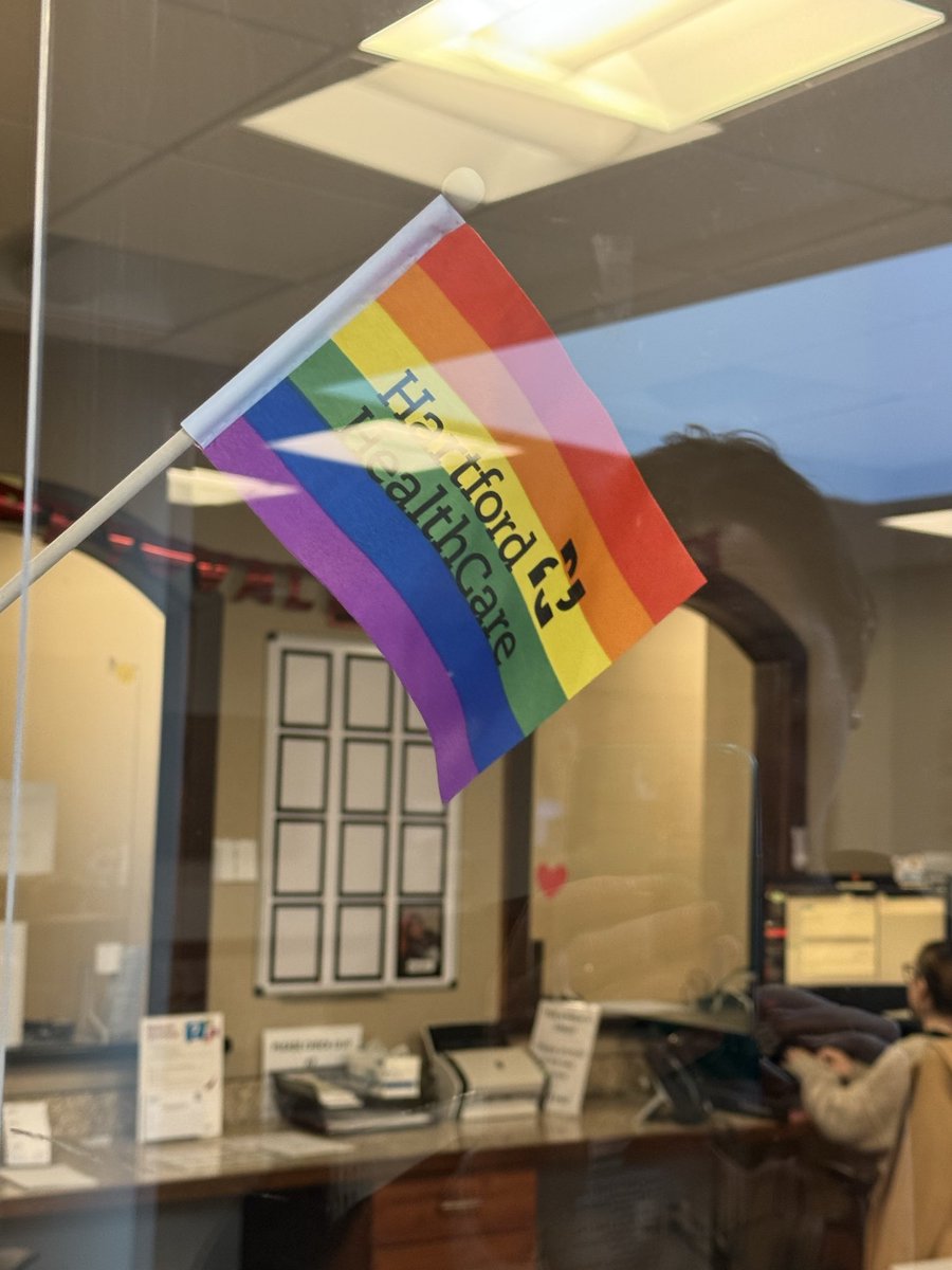 TrueTeller2024's tweet image. A couple of days ago I had a minor surgery. I never talk about my health online, but this time I feel like I have to.

After my second child, years back, I developed extra breast tissue. It hurt, and every mammogram or ultrasound was miserable. My mom had the same issue, and I…