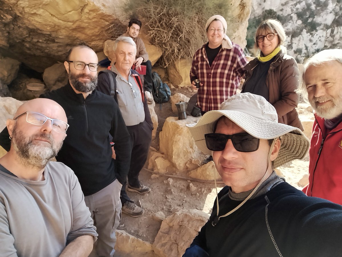 Hemos empezado la campaña 2025 en la Cova de Les Cendres!!