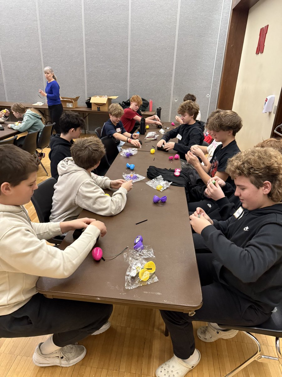 BMSHAL_Hahn's tweet photo. 8th HAL seminar to Discover Engineering Day at UNL! @MPS_Beadle @MPS_HAL https://t.co/dQY1MtBVkx