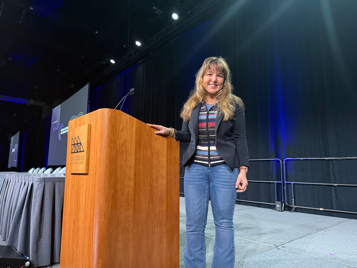 NeurIPSConf's tweet image. Zeynep Tufekci brings her unique perspective on technology and society to NeurIPS. Her work examining the societal implications of AI offers crucial context for our community&apos;s research. buff.ly/bruWGc1 #NeurIPS2025 #NeurIPSanDiego
