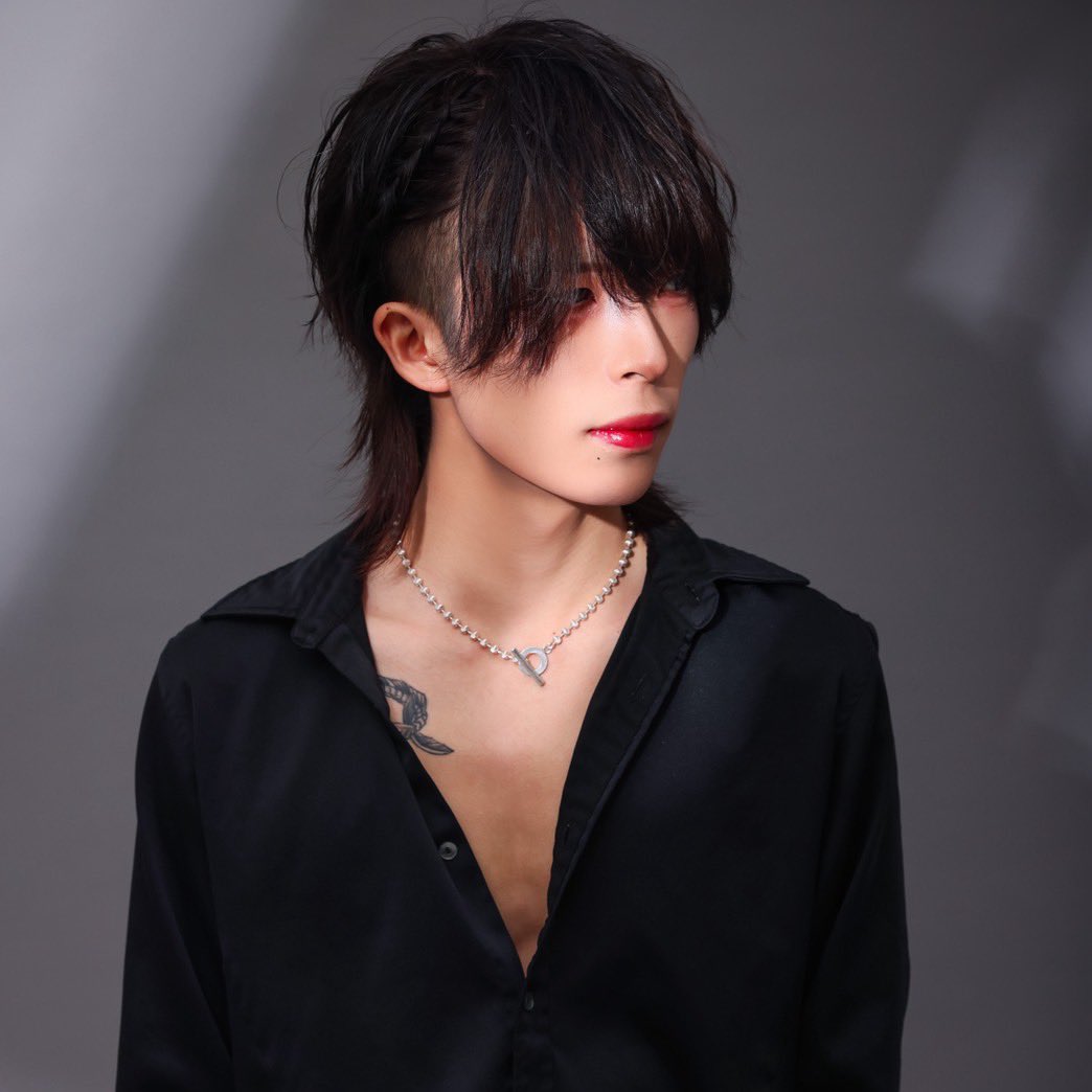 Lovebotn's tweet photo. 新しい宣材写真 https://t.co/g1hKEPISGy