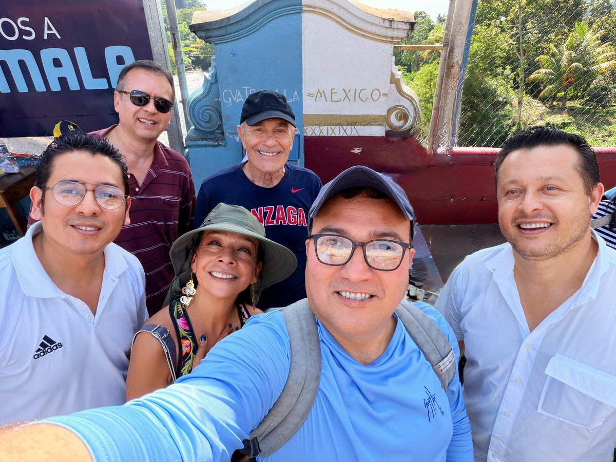 SergioChapa's tweet photo. 🇲🇽🇬🇹 Border Book Part Two? Stay tuned! @GCorreaCabrera and I are spending the week along the Mexican and Guatemalan border doing a scouting mission for writing a book about the region. Lots of rich material so far!

#frontera #fronterasur #borderlife #chiapas #mexico #guatemala https://t.co/T8lAQ2DvCx