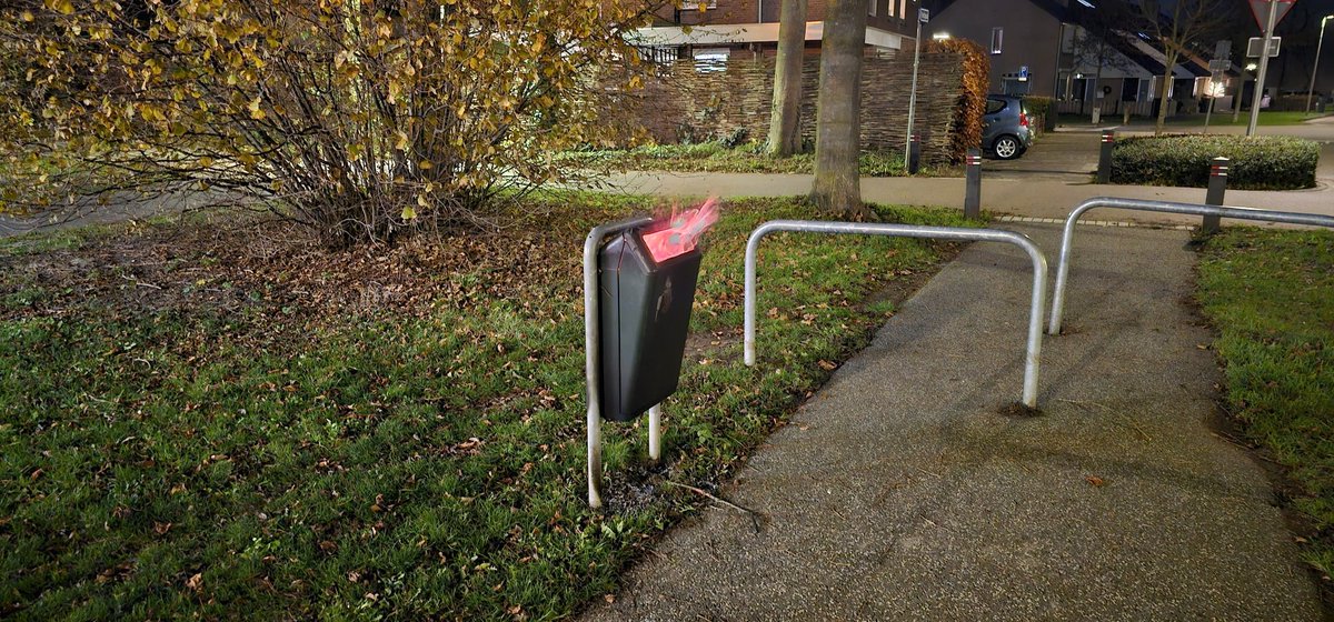 Kleine brand in container in Vianen