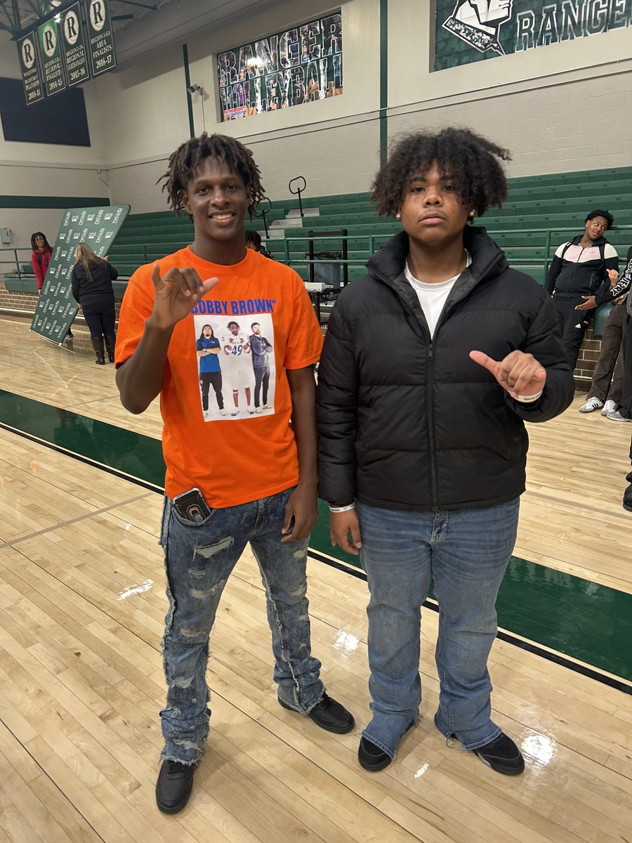 Jordan_Ennis10's tweet image. Congratulations brudda go do big things. @BobbyLyles24 #GoRoadrunners 

@CoachSiddiq @CoachBrownUTSA @CoachTimYoder @CoachNelly_97 @CoachJP3 @CoachBrownUTSA @Coach_Swensen @CoachTraylor