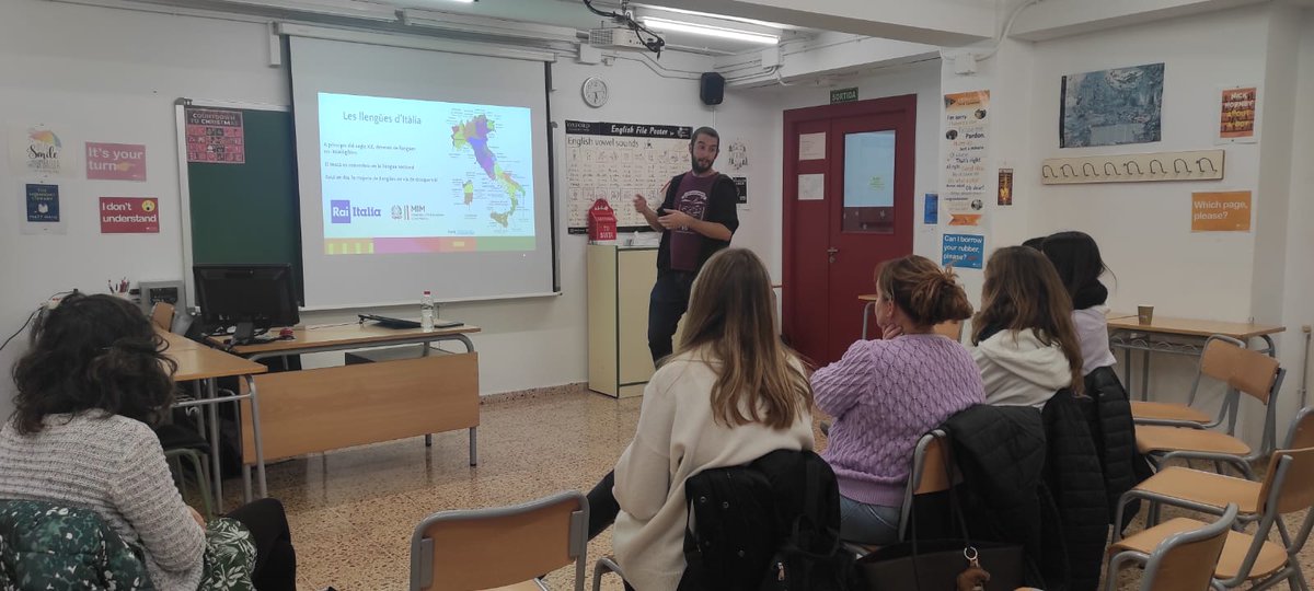 glidiUB's tweet photo. El novembre el GLiDi hem fet dues xerrades:

📣Xerrada sobre estratègies d’activisme lingüístic a Olesa de Montserrat pel català en el marc @EFGuillemAgullo d'@omnium (per David Ginebra i Asier Bergara)

📣Xerrada sobre diversitat lingüística a @eoireus (per David Ginebra) https://t.co/B7yqKtRvMu