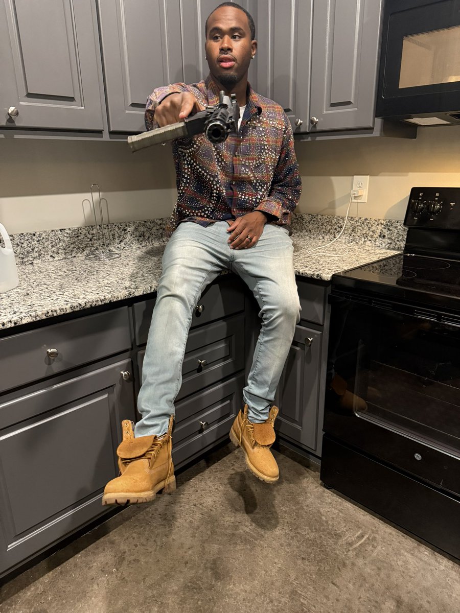 Doodie__2x's tweet photo. Really get money fr… #OvaEast https://t.co/ZlDzk9FhMA