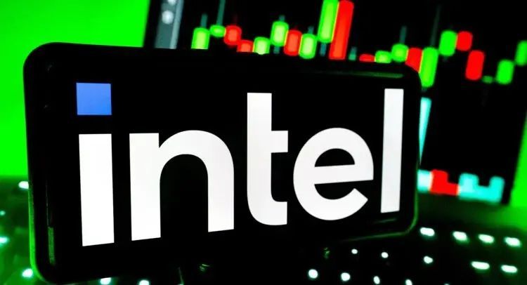 certus_trading's tweet photo. Intel stock sinks, giving up gains from analyst’s Apple deal prediction 

$AAPL $INTC #intel #apple #nvidia #chipprocessing #rareearthsmining #siliconchips #aiprocessing #datacentershttps://buff.ly/Gk7Uxcd https://t.co/XF0f1BBNDf