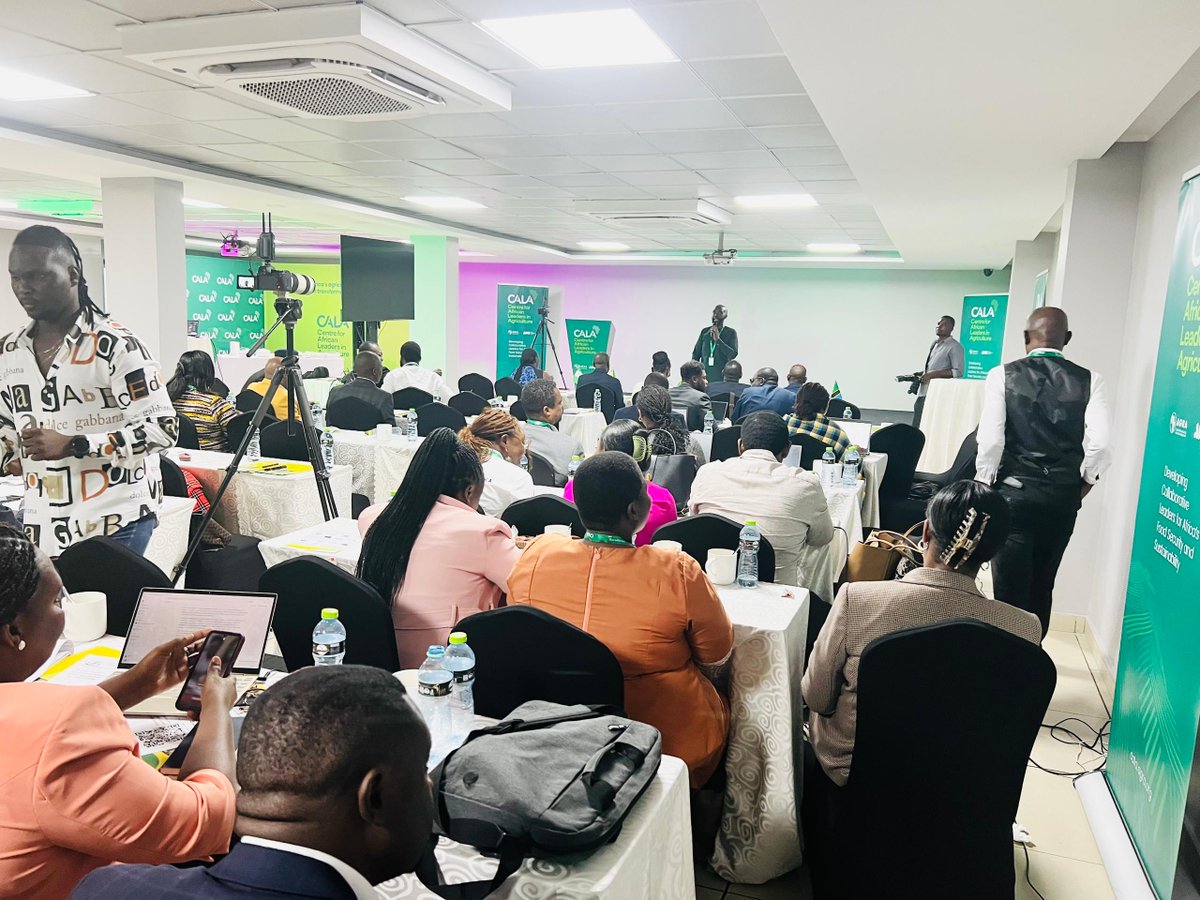 paultesla23's tweet photo. Insightful ALP presentations, strong connections and bold ideas for food systems transformation across Africa. More sustainable, equitable, resilient and nutritious. The future of African Agriculture is in very capable hands. @AGRA_Africa's CALA graduation in Accra, Ghana. https://t.co/1iDOzE6FiM